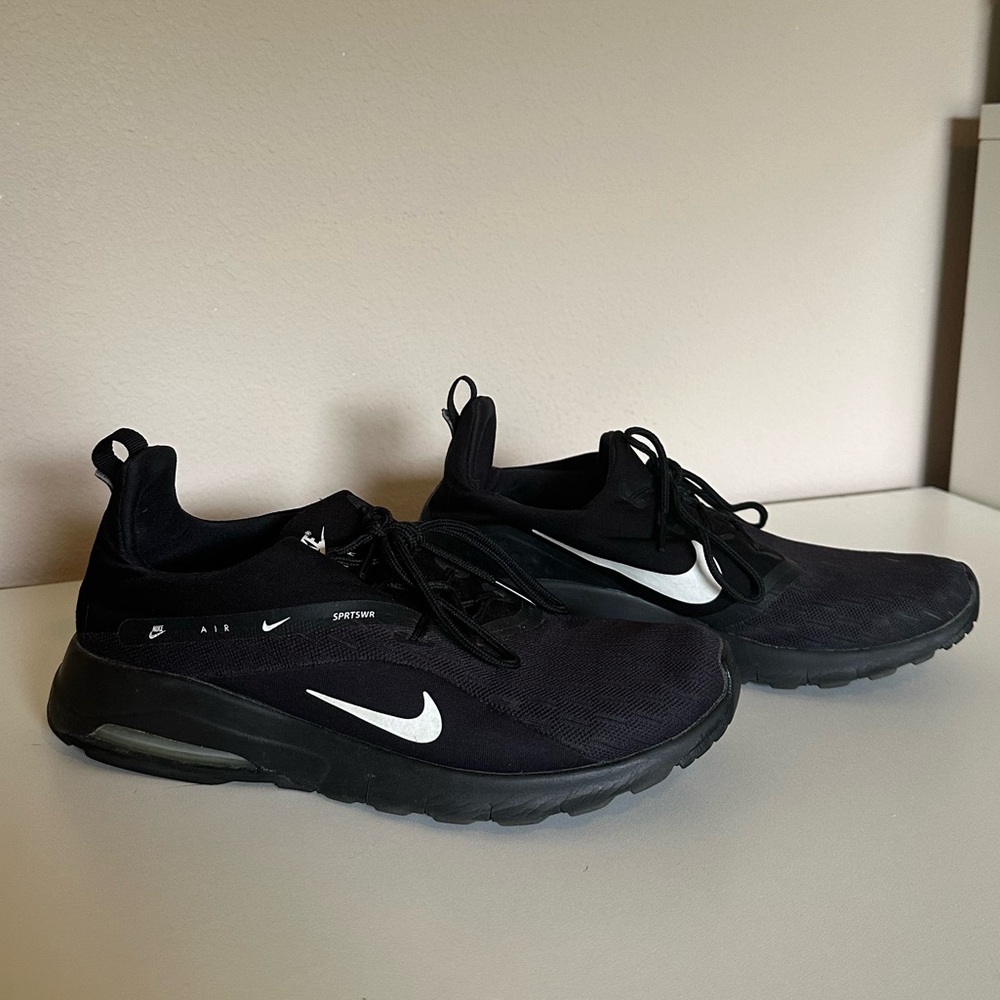 Nike Air Max Motion Racer 2